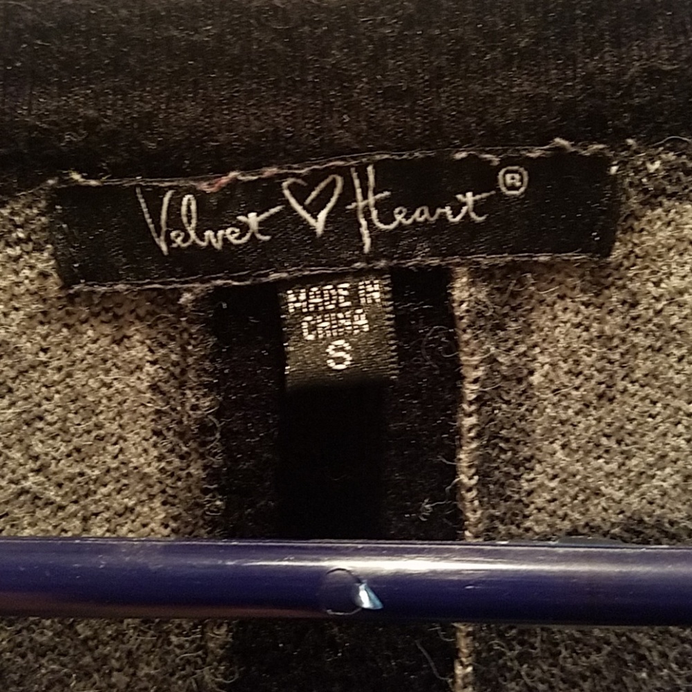 Sweater - Picture 3 of 3